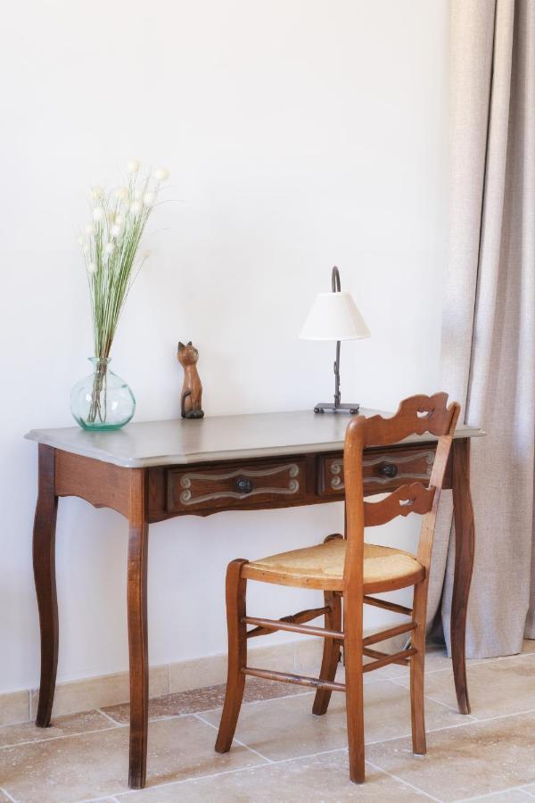 L'Ostal - Bed & Breakfast - Chambres Et Suites De 25 A 40M2 - Spa 圣伊莱尔厄齐尔 外观 照片