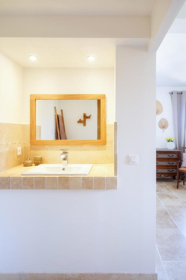 L'Ostal - Bed & Breakfast - Chambres Et Suites De 25 A 40M2 - Spa 圣伊莱尔厄齐尔 外观 照片